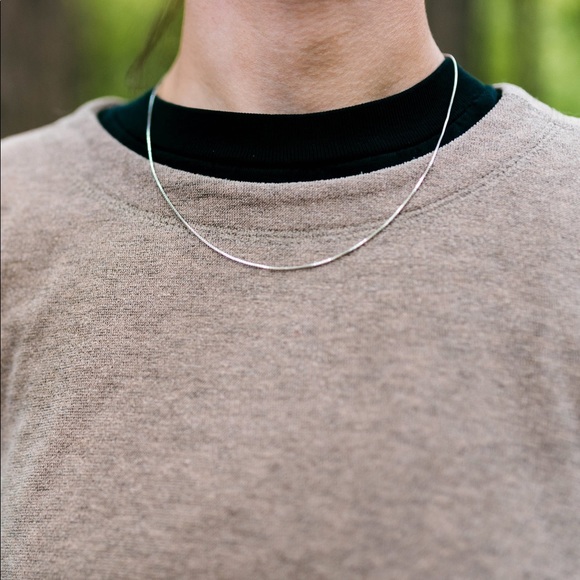 North Face Long-Sleeve Pullover - Picture 4 of 7